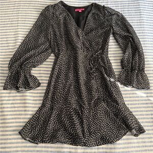 Betsy Johnson 3/4 sleeve lined mini dress, Black/White pattern, sz 4